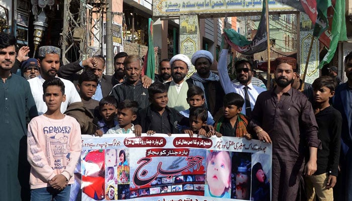 Representational image of workers of Majlis-e-Wahdat ul Muslimeen holding a protest on December 20, 2024. — INP