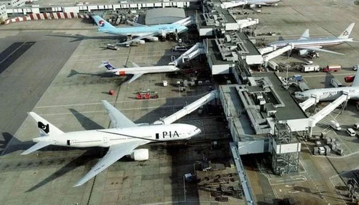 Airplanes parked at London Heathrow Airport — Airport Suppliers/File