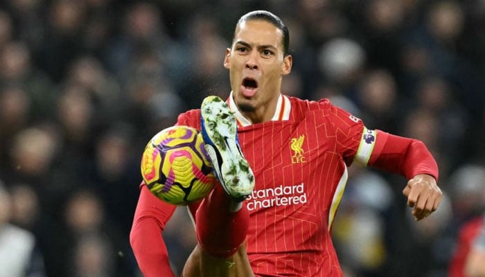 Liverpools Dutch defender Virgil van Dijk in action during the English Premier League football match against Tottenham Hotspur on December 22, 2024.— AFP