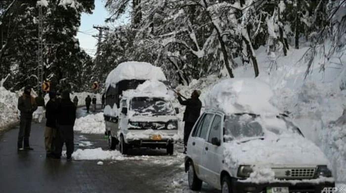 Tourists asked to take precautions amid snowfall in Murree