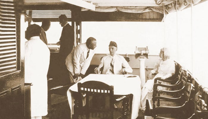 Quaid-i-Azam Muhammad Ali Jinnah (centre) with his sister Fatima Jinnah (right).— The News/File