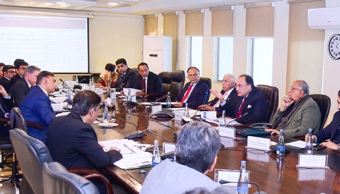 Federal Minister for Finance and Revenue, Senator Muhammad Aurangzeb, chairing the meeting of the Cabinet Committee on State-Owned Enterprises (CCOSOES) at the Finance Division, Islamabad on December 24, 2024.— APP