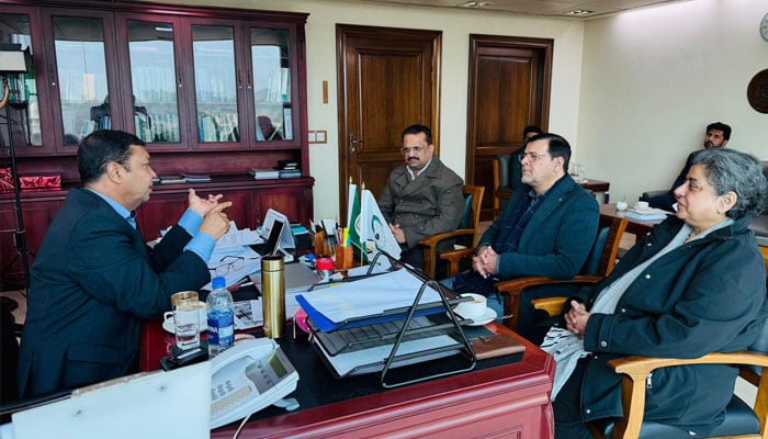 Coordinator General of COMSTECH Prof Dr Muhammad Iqbal Choudhary (left) seen in a meeting on the launch of the “COMSTECH Science in Exile Fellowship Programme on December 25, 2024. — Facebook@OIC.Comstech