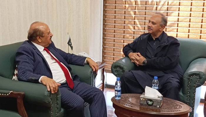 NA Opposition Leader Omar Ayub Khan (right) in a meeting with Lord Qurban Hussain, Member of the House of Lords, at the Opposition Chamber in the Parliament House on December 30, 2024.— Facebook@PTITorgharOfficial