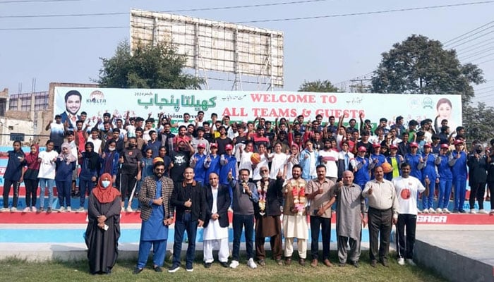 A group photo after a Khelta Punjab game. — Facebook@SportsBoardPunjab/File