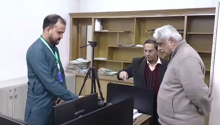 Provincial Minister for Health Khawaja Salman Rafique (right) amid his visit to the Laboratory and Diagnostic Centre of Punjab Institute of Cardiology on January 3, 2025.— Facebook@SalmanRafiquePK