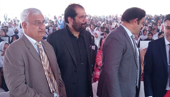 Founding Vice Chancellor of National Skills University Islamabad Prof. Dr Muhammad Mukhtar (left) seen amid an event.— Facebook@NSUIslamabad/File