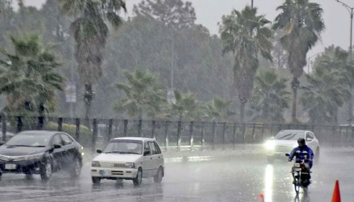 A view of artificial rain in Lahore. — X@_zaha2021