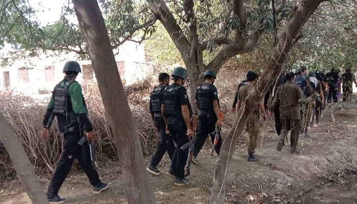 A representational image showing Police personnel during an operation in Kacha area in this image released on August 15, 2024. — Facebook@PoliceDepartmentRahimYarkhan