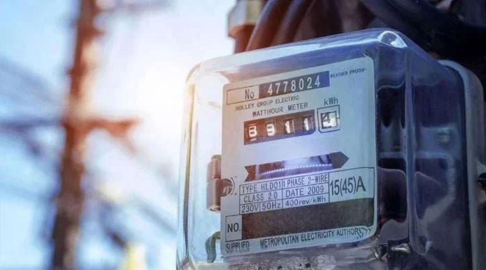 Pakistan’s net metering capacity surges 294%, raising grid concerns