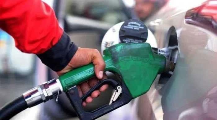 Govt to deregulate fuel prices, auction offshore blocks