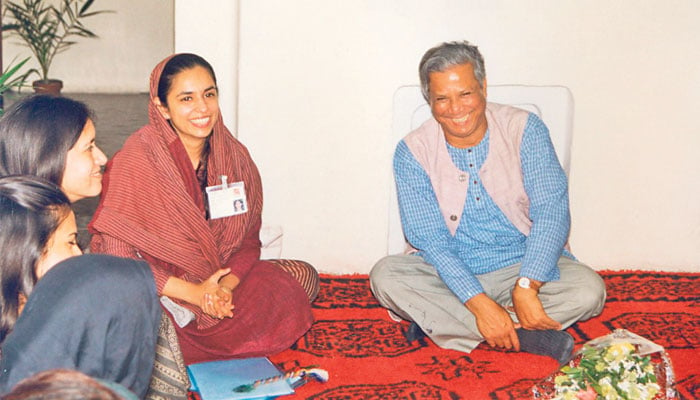 Roshaneh Zafar with Muhammad Yunus, the founder of Grameen Bank