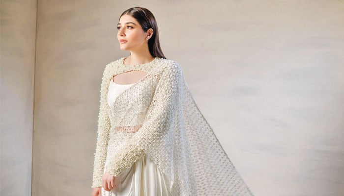 Dur-e-Fishan Saleem, who wore Elan at the Lux Style Awards, in 2023, has great trust in Sana Anver as a stylist. Sana says that the final decision should always belong to the client since theyre the one who will be wearing an outfit but the client-stylist relationship is personal and trust plays a significant role.