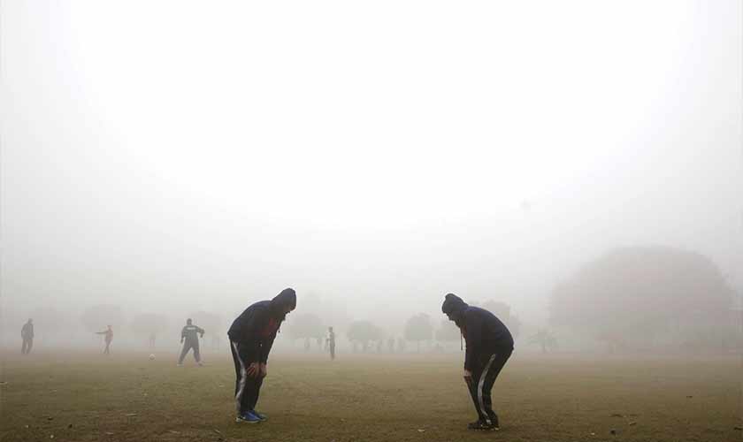 Lahore continues to record dangerously high levels of PM2.5. — Photos by Rahat Dar