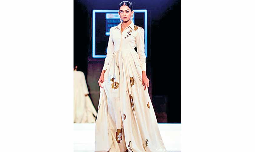 Cotton couture: Zaheer Abbas dreams again