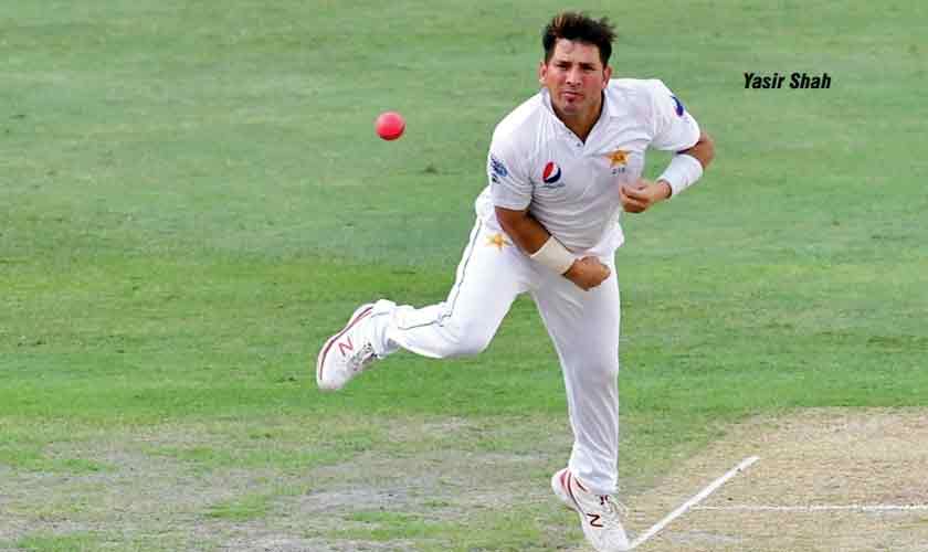 Pakistani bowlers with more than 50 Test wickets on a single ground