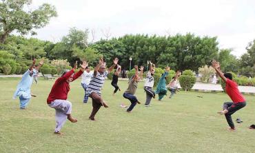 Yoga in Rani Bagh