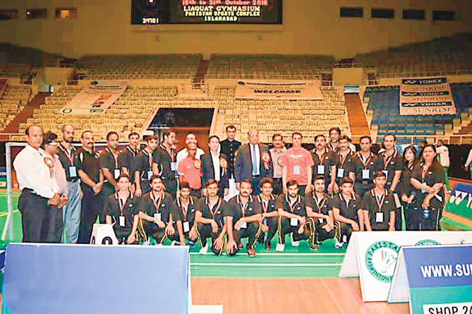 ALAM ZEB-Team and Officials