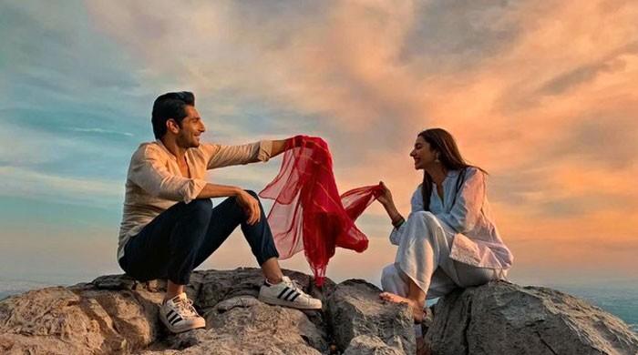 Mahira Khan, Bilal Ashraf’s on-screen chemistry in 'Superstar’s latest ...