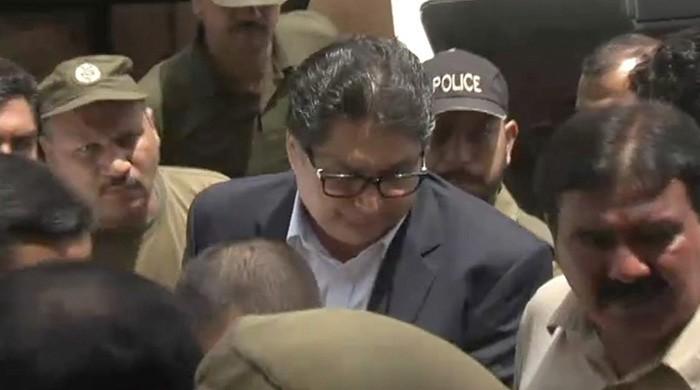 Assets Beyond Means Case Lhc Grants Bail To Fawad Hasan Fawad