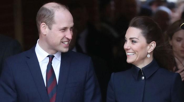 Prince William, Kate Middleton comfort the public amid Sussex pair's absence