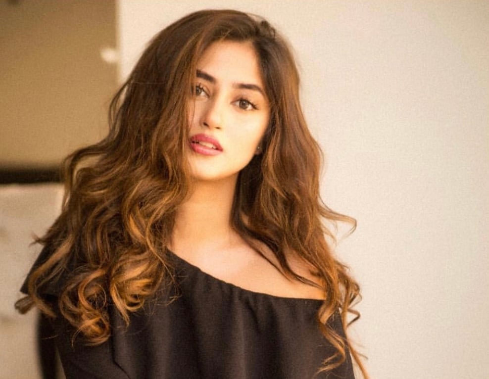 Sajal Ali looks drop dead gorgeous in off-shoulder top: Check out