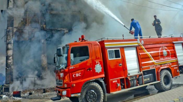 karachi-s-fire-brigade-helpline-restored-after-12-hours