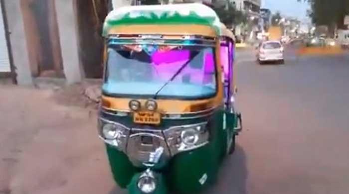 From rickshaw to ambulance: Indian man helps coronavirus patients free of charge