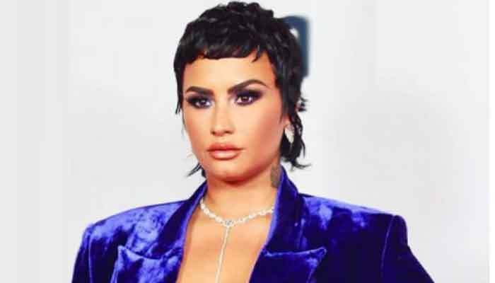Demi Lovato Changes Up Her Look Once Again With New Hairstyle