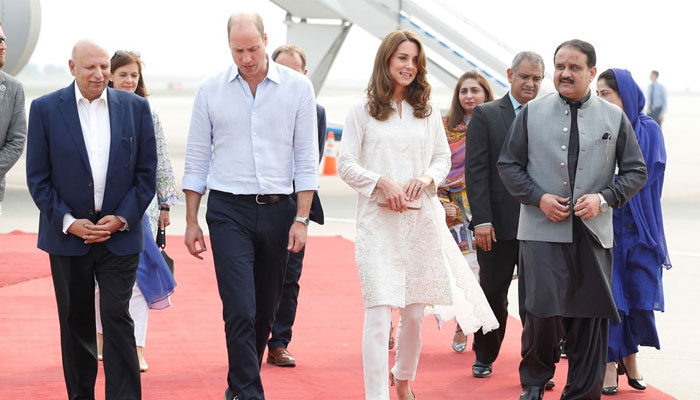 Prince William and Kate Middleton are received by Punjab Chief Minister Usman Buzdar and Governor Pubjab Chaudhry Sarwar