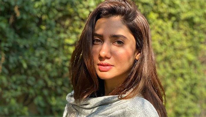 Mahira Khan shares sweet birthday note for Fahad Mustafa: ‘one and only Gulab’