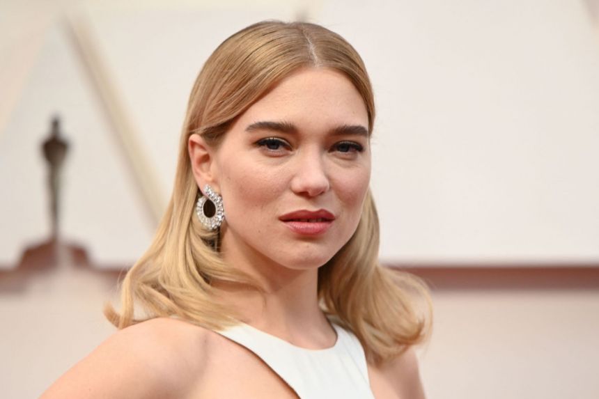 Lea Seydoux Officially Cancels Cannes Trip After Positive Covid Test –  Deadline