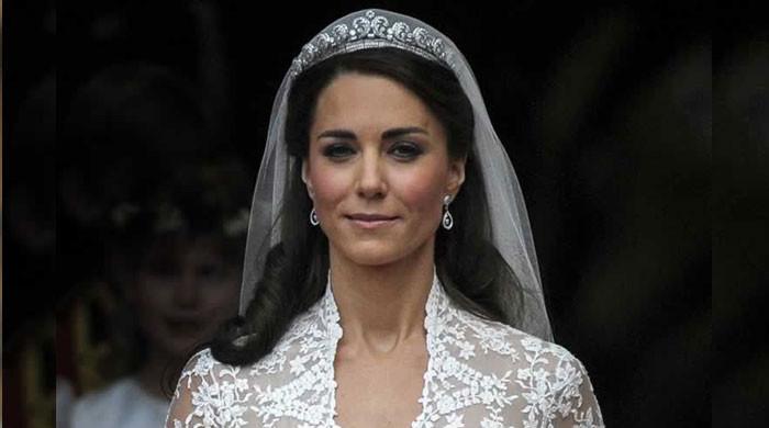 Queen Elizabeth found Kate Middleton’s wedding dress display ‘creepy ...