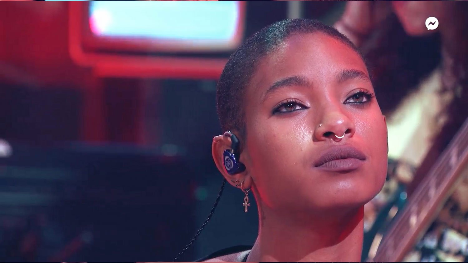 Video: Willow Smith has her head shaved while performing ‘Whip My Hair’