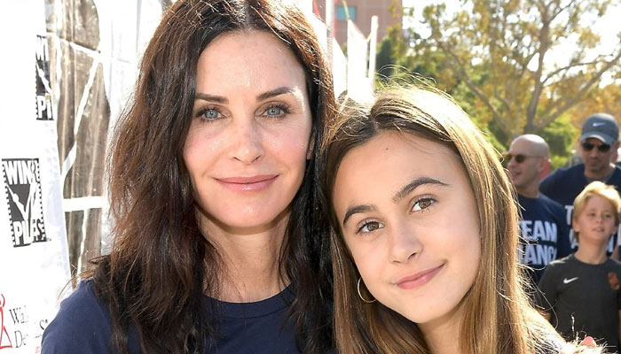 Courteney Cox’s daughter Coco stuns as she creates rendition of Adeles Chasing Pavements