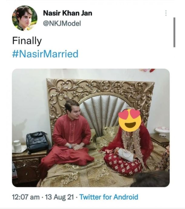 Nasir Khan ties the knot, shares photo with bride