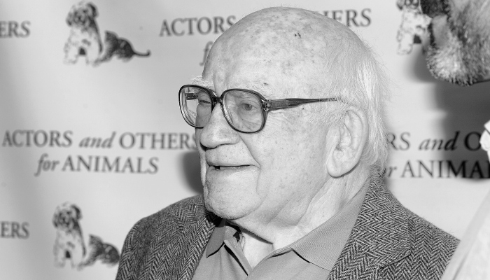 Asners family confirmed the death on the actors Twitter feed, writing, We are sorry to say that our beloved patriarch passed away this morning