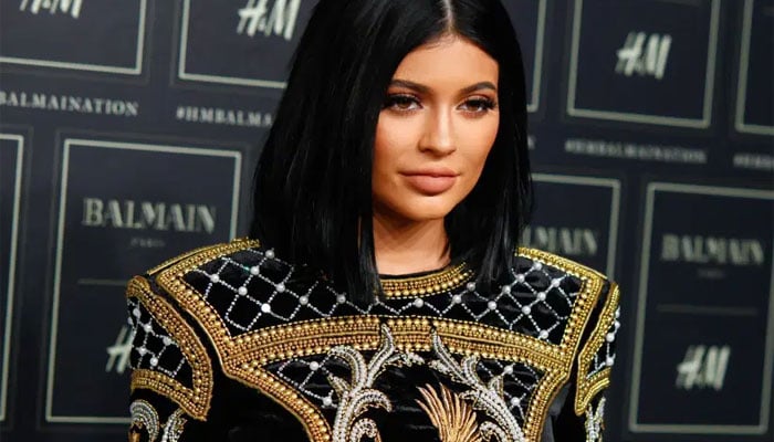 Kylie Jenner ‘excitedly sharing pregnancy’ with close friends: report