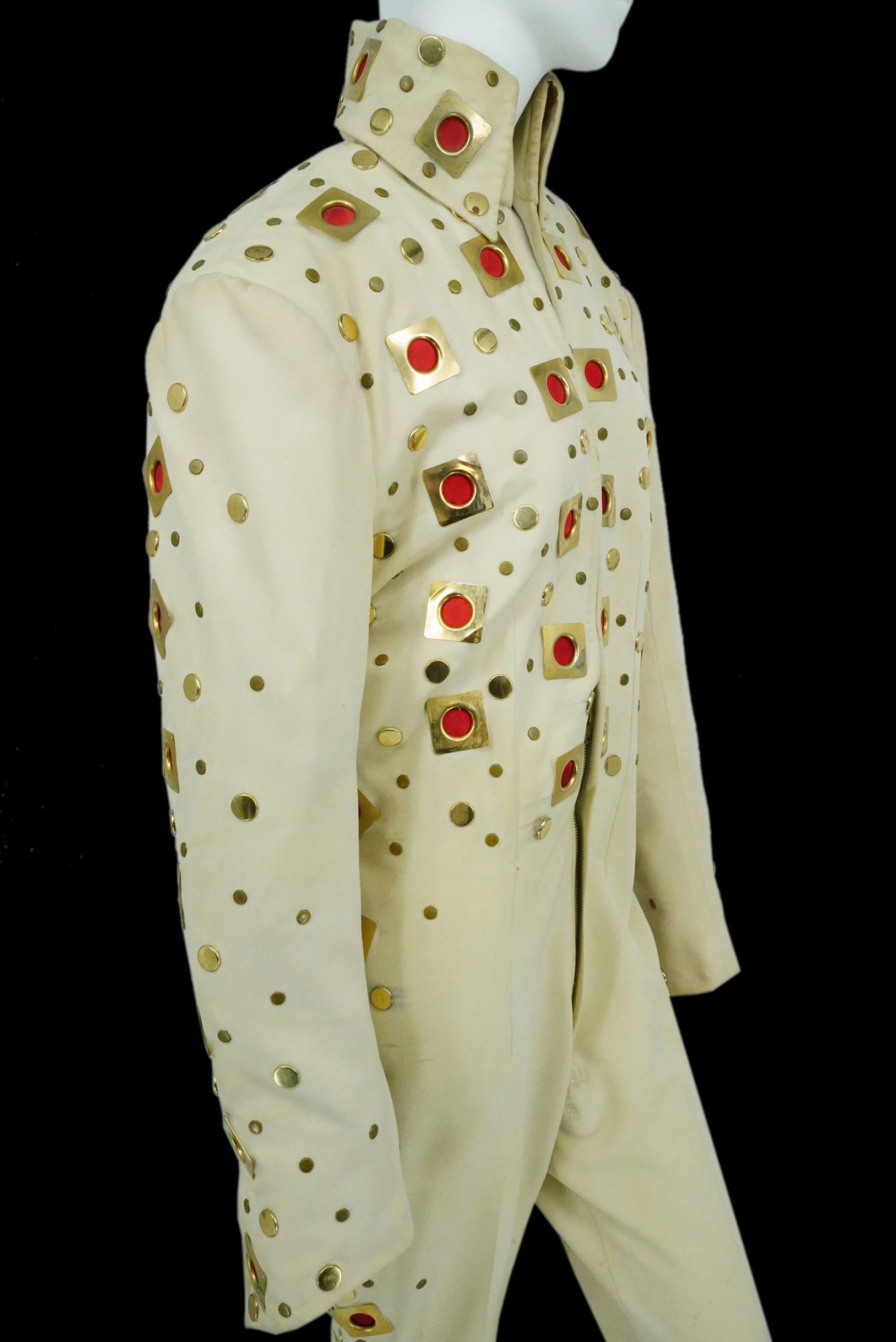 Elvis Presley’s show jumpsuit up for auction: report