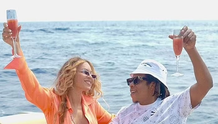 Beyonce sizzles in vibrant checkered romper on romantic Italian holiday with Jay-Z and Blue Ivy