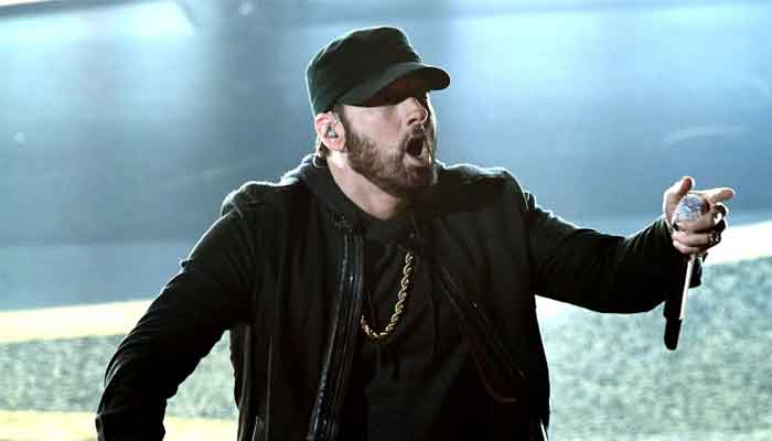 Eminem shares pictures from latest performance