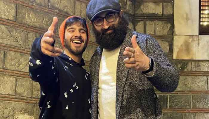 Feroze Khan thanks Ertugrul actor for hosting dinner