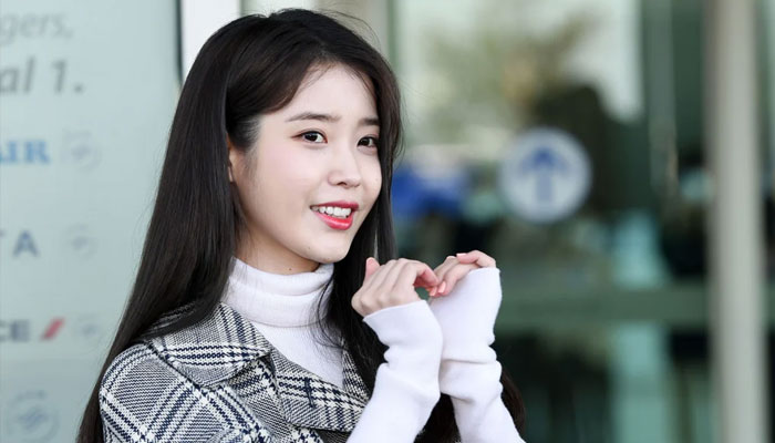 IU turns into Santa, donates a big sum to Child Fund Korea ahead of Christmas