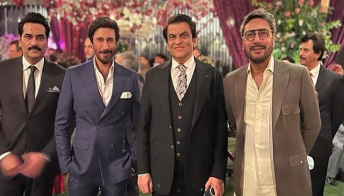 Photos: Celebrities spotted at wedding ceremony of Mir Shakil-ur-Rahmans daughter in Karachi