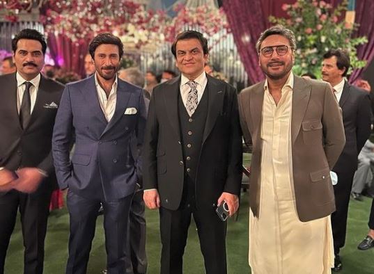 Photos: Celebrities spotted at wedding of Mir Shakil-ur-Rahmans daughter in Karachi