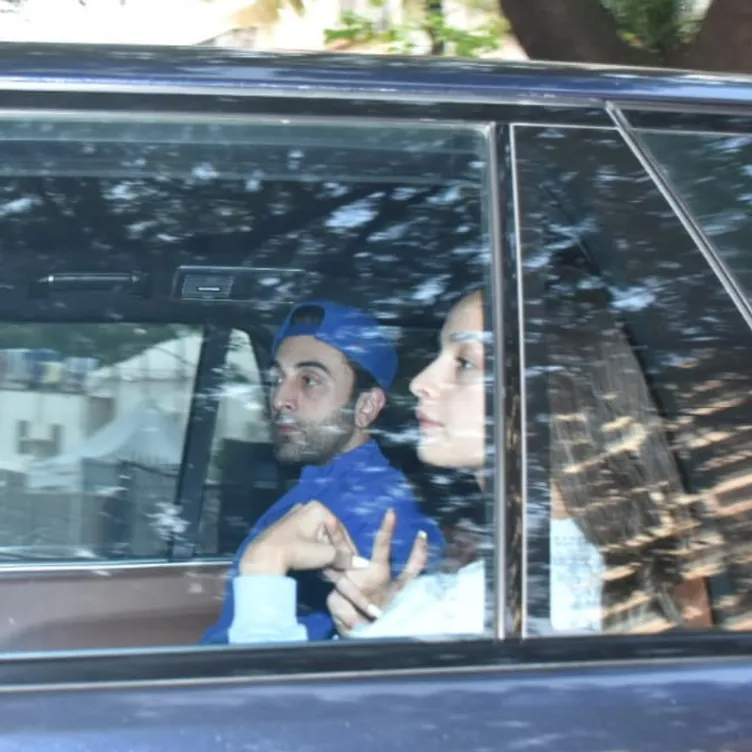 Ranbir Kapoor, Alia Bhatt send rumour mills buzzing with visit to Dharma office