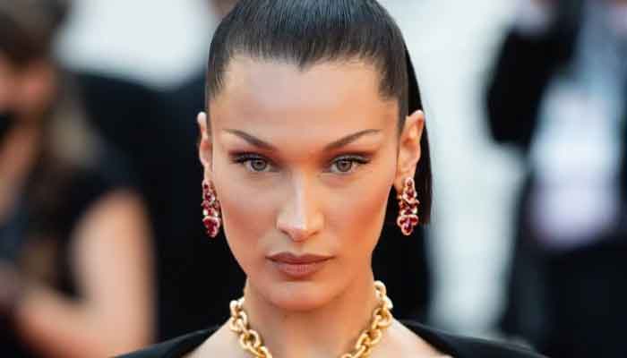 One of the worlds highest paid model Bella Hadid reveals shes using a broken smartphone