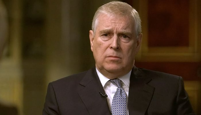 Virginia Roberts friend claims that Roberts informed her of sleeping with Prince Andrew in 2001