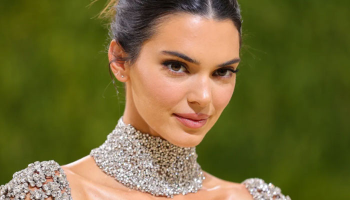 Kendall Jenner slams 'inappropriate' wedding dress critics: 'We love a ...