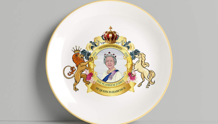 Thousands of souvenirs, made for the Queen’s Platinum Jubilee, were printed with an unmissable typo